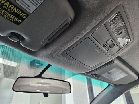 Used 2013 Toyota Highlander Plus FWD image 23