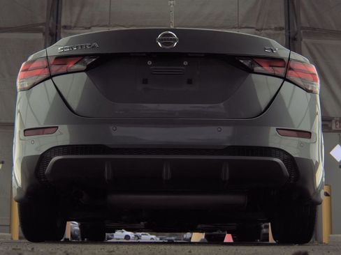 Used 2023 Nissan Sentra SV w/ SV Premium Package image 7