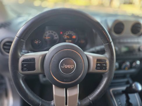 Used 2017 Jeep Patriot 75th Anniversary w/ Power Value Group FWD image 24