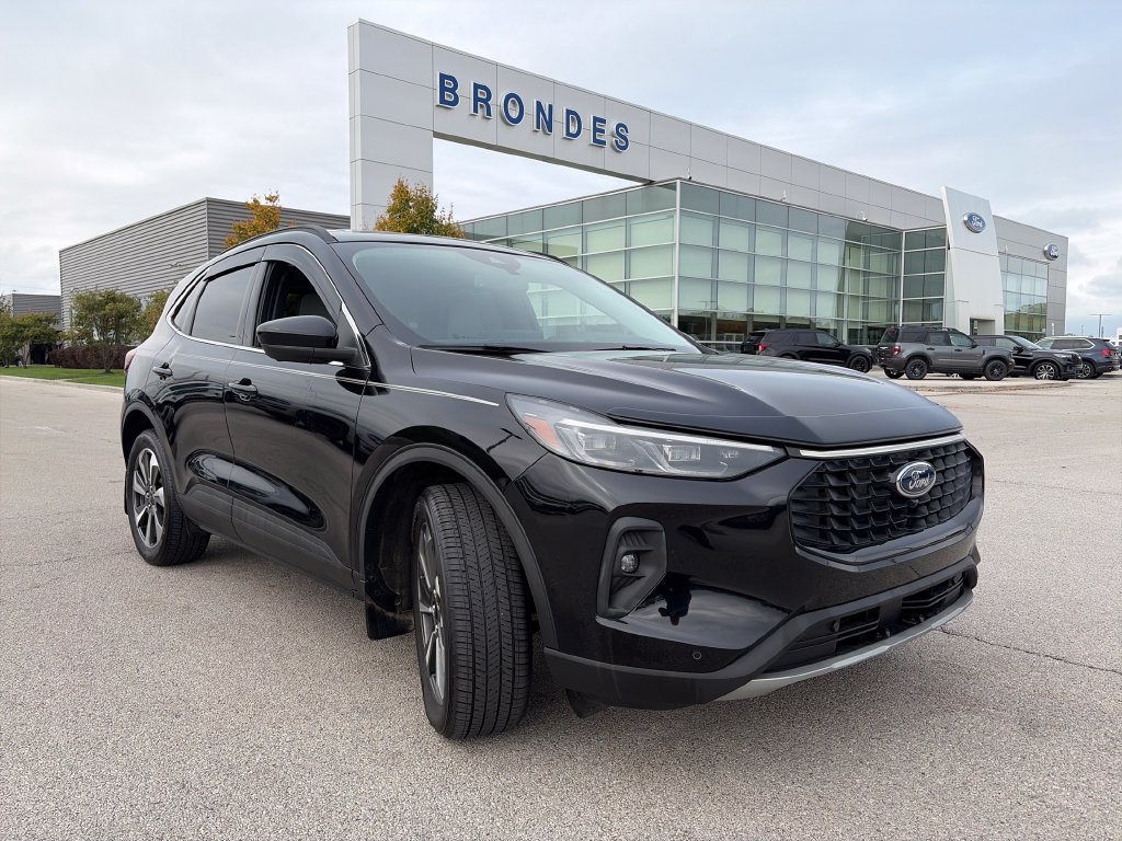 Used 2024 Ford Escape Platinum w/ Class II Trailer Tow Package AWD/4WD 360° Tour