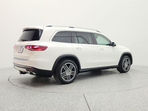 Certified 2026 Mercedes-Benz GLS 450 4MATIC image 5