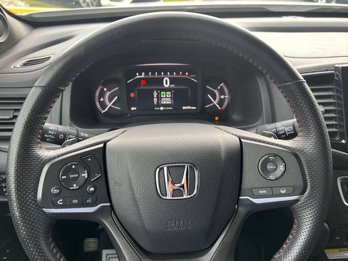 Used 2023 Honda Passport TrailSport image 11