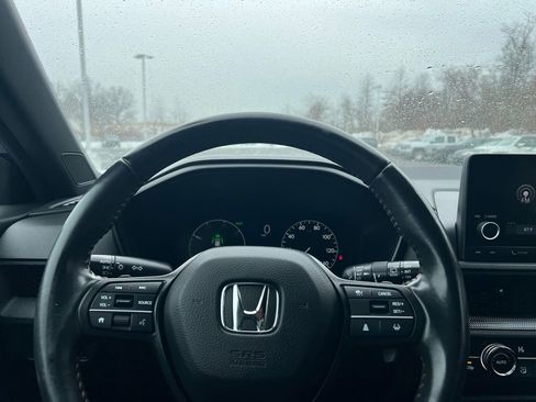 Used 2023 Honda CR-V Sport image 16