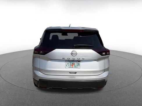 Used 2025 Nissan Rogue SV image 12