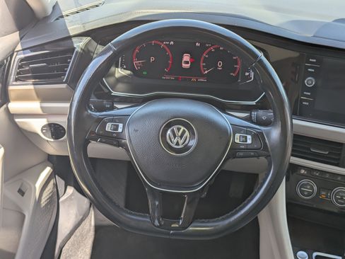 Used 2019 Volkswagen Jetta SEL Premium FWD image 16