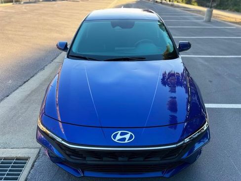 Used 2024 Hyundai Elantra SEL FWD image 5