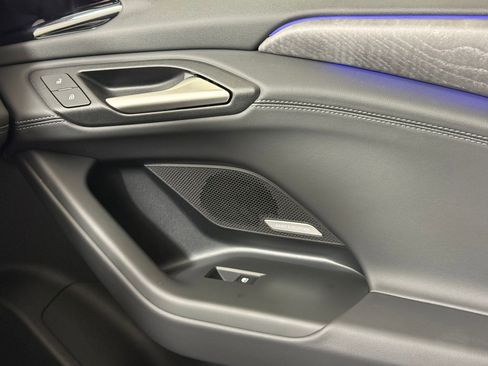 New 2025 Audi A6 e-tron Premium Plus image 24