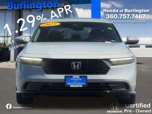 Used 2025 Honda Accord Touring image 11