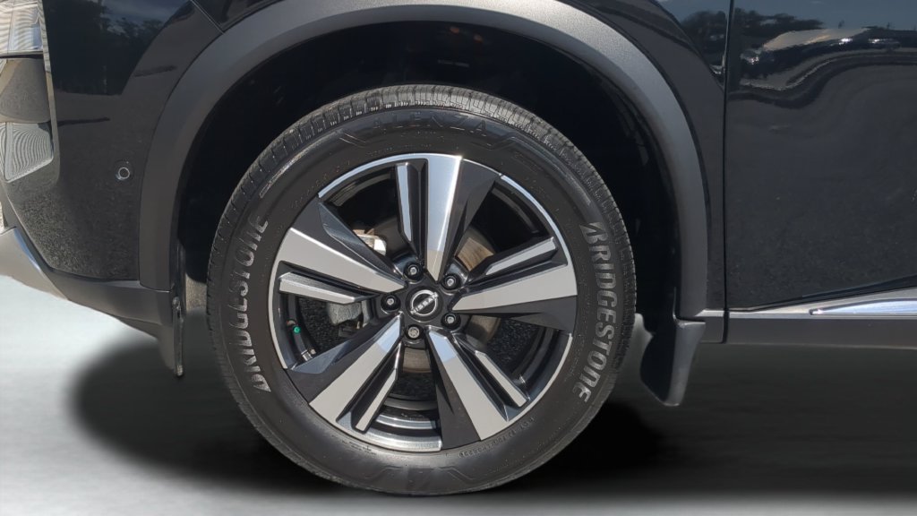 Certified 2023 Nissan Rogue Platinum w/ Platinum Premium Package FWD image 28