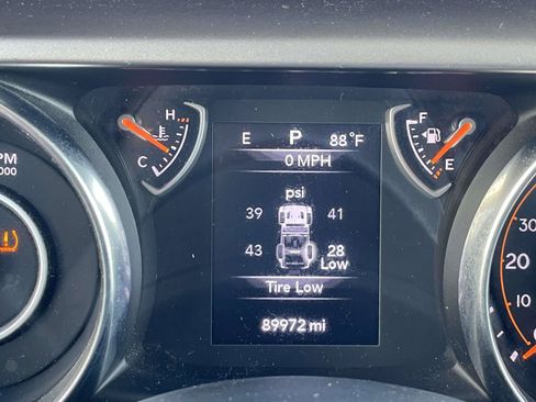 Used 2019 Jeep Wrangler Unlimited Sport S AWD/4WD image 19