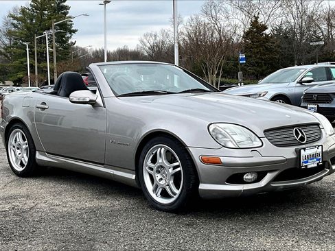 Used 2003 Mercedes-Benz SLK 32 AMG image 11