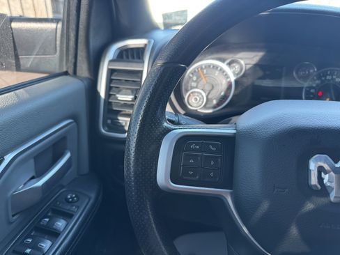 Used 2021 RAM 3500 Big Horn image 22