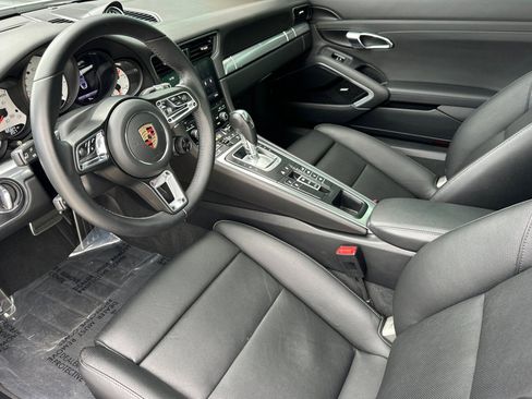 Certified 2019 Porsche 911 Carrera 4S w/ Sport Package image 4