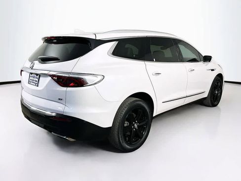 Used 2023 Buick Enclave Essence w/ Sport Touring Edition image 25