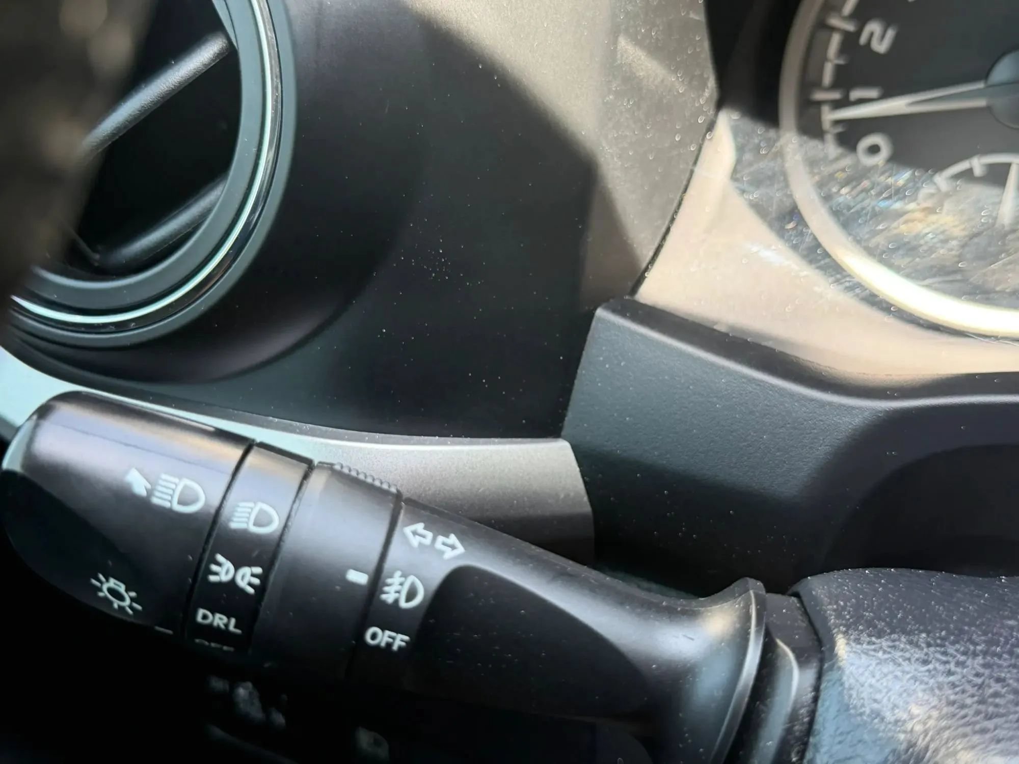 Used 2020 Toyota Tacoma SR5 AWD/4WD image 34