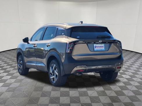 New 2026 Nissan Kicks SV image 4