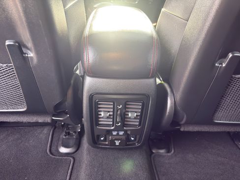 Used 2023 Dodge Durango R/T AWD/4WD image 33