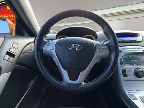 Used 2010 Hyundai Genesis 3.8 RWD image 29