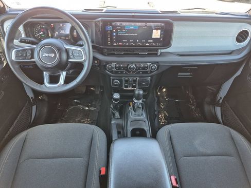 Used 2024 Jeep Wrangler Unlimited Sahara AWD/4WD image 13