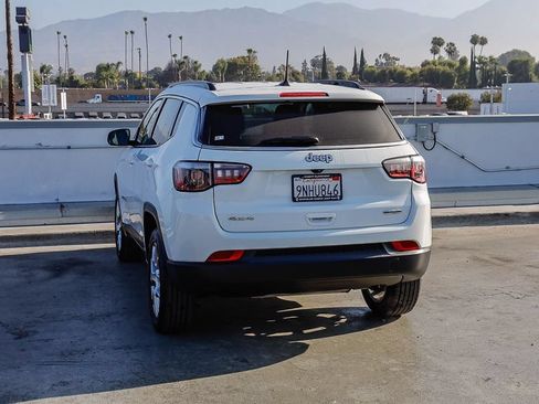 Used 2022 Jeep Compass Latitude AWD/4WD image 7