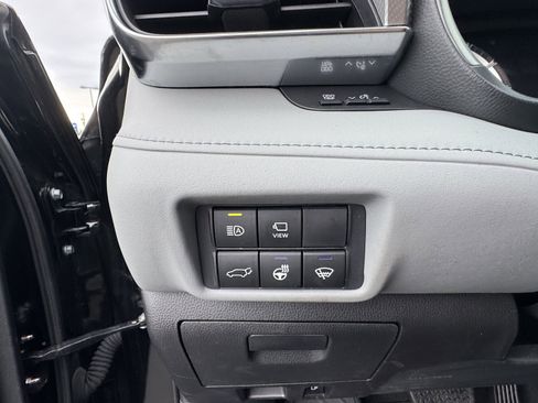 Used 2022 Toyota Highlander Platinum image 21