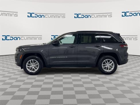 Used 2025 Jeep Grand Cherokee Laredo X w/ Luxury Tech Group I image 5