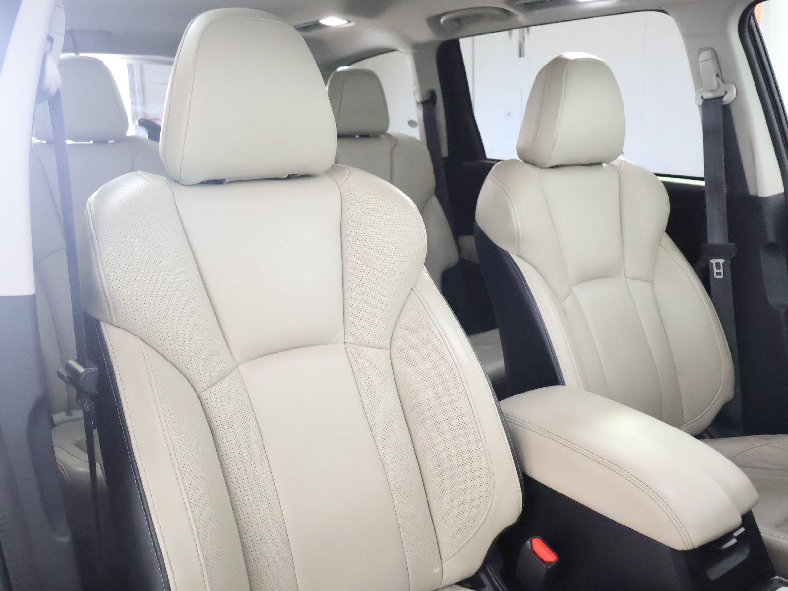 Used 2022 Subaru Ascent Limited AWD/4WD image 55