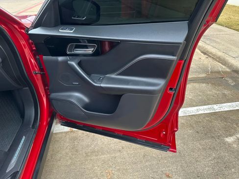 Used 2020 Jaguar F-PACE S image 30