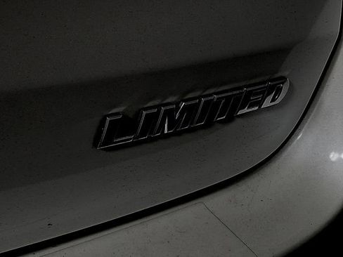 Used 2018 Toyota Highlander Limited FWD image 34