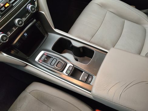 Used 2018 Honda Accord EX-L image 26