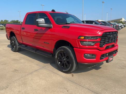 Used 2026 RAM 2500 Big Horn AWD/4WD image 2