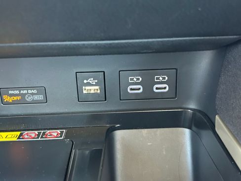 Used 2025 Toyota Camry LE w/ Convenience Package AWD/4WD image 27