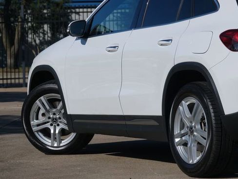 Used 2021 Mercedes-Benz GLA 250 250 * 1-OWNER * Premium * image 25