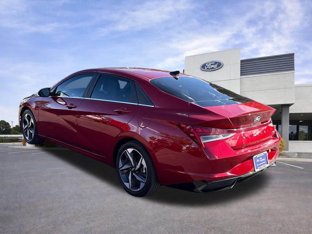 Used 2023 Hyundai Elantra Limited FWD image 6