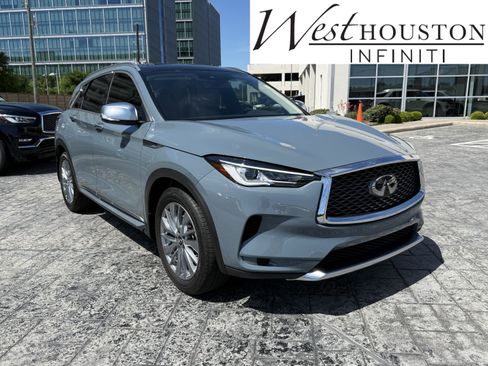 Certified 2025 INFINITI QX50 Luxe w/ Accent Package image 1