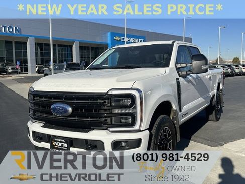 Used 2025 Ford F350 Platinum image 35