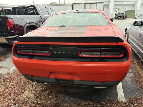 Used 2017 Dodge Challenger SXT w/ Blacktop Package RWD image 5