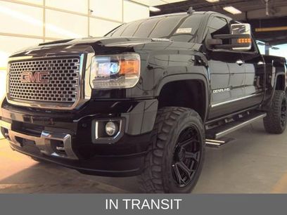 Used 2017 GMC Sierra 2500 Denali w/ Duramax Plus Package