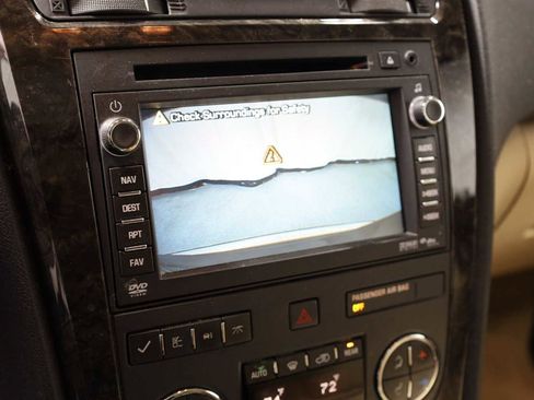 Used 2012 GMC Acadia Denali image 30