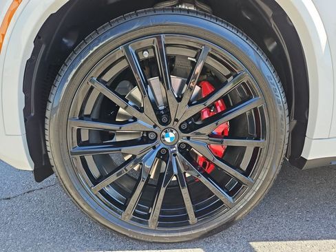 Used 2026 BMW X5 sDrive40i w/ M Sport Package RWD image 24