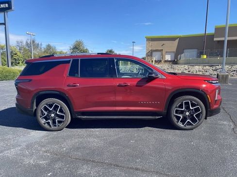 Certified 2025 Chevrolet Traverse High Country w/ LPO, Floor Liner Package image 4