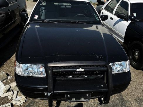 Used 2011 Ford Crown Victoria Police Interceptor w/ Trunk Pack image 1
