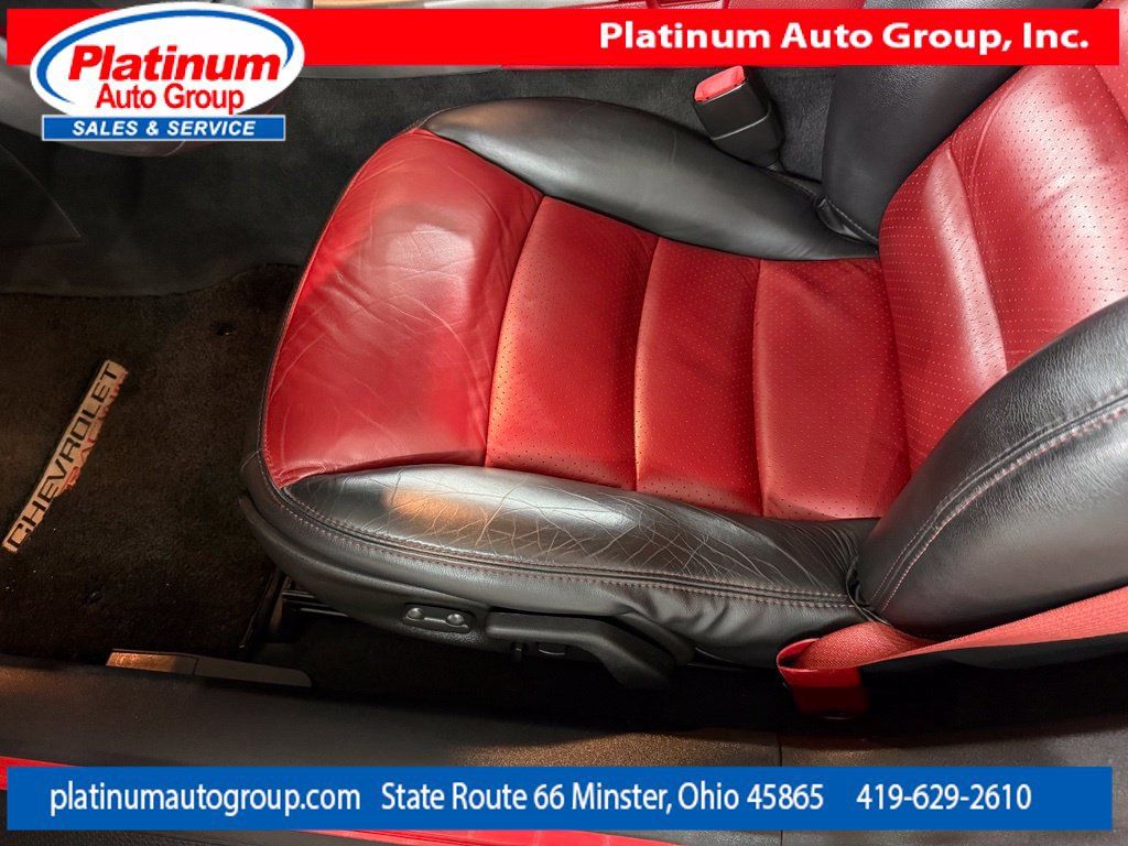 Used 2007 Chevrolet Corvette Coupe w/ Preferred Equipment Group RWD image 12