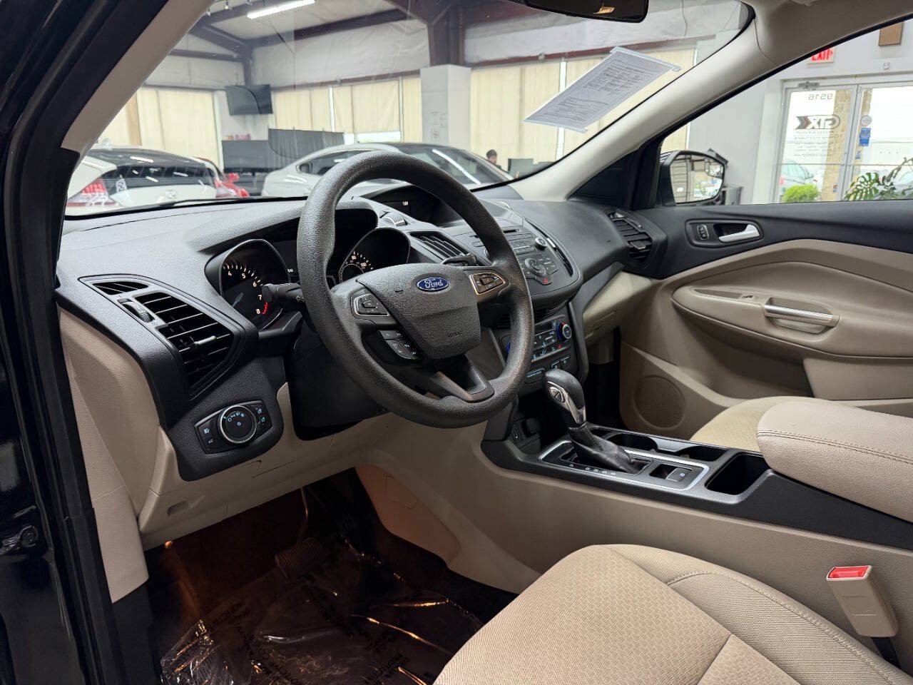 Used 2018 Ford Escape SE FWD image 19