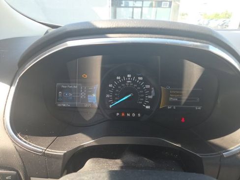 Used 2019 Ford Edge Titanium w/ Cold Weather Package AWD/4WD image 12