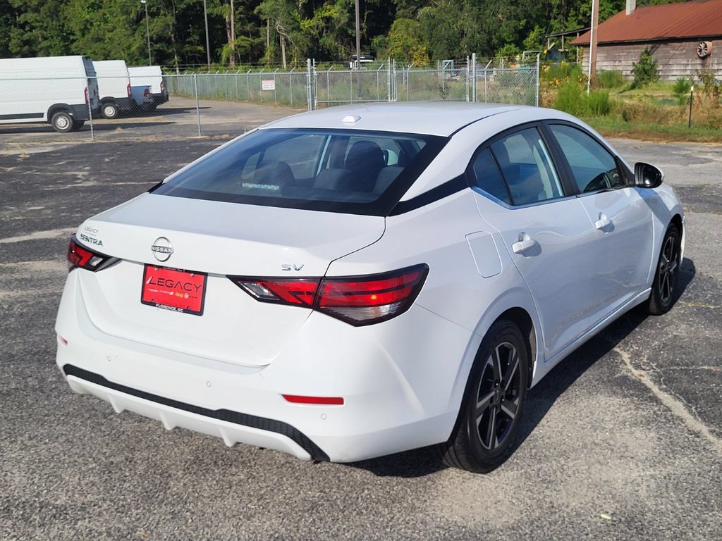 Used 2024 Nissan Sentra SV FWD image 2