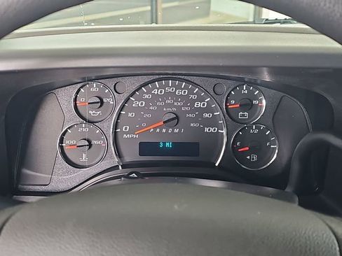 New 2026 GMC Savana 3500 Extended w/ Driver Convenience Package RWD image 10