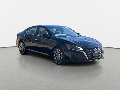 Certified 2023 Nissan Altima 2.5 SL image 3