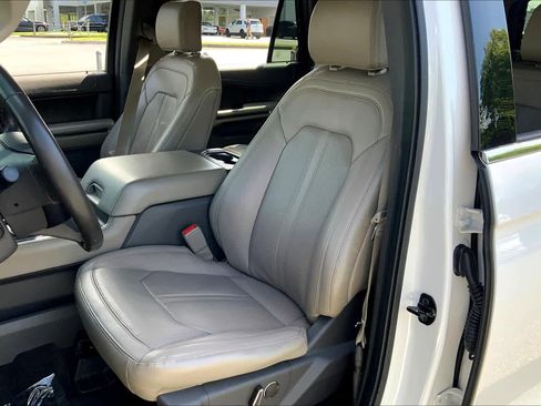 Used 2018 Ford Expedition Max Limited w/ Equipment Group 301A image 7