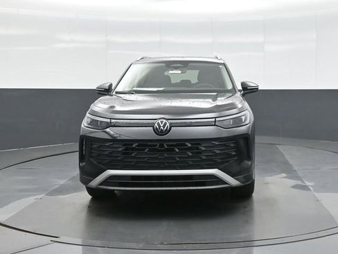 New 2026 Volkswagen Tiguan SE AWD/4WD image 2
